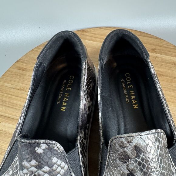 Cole‎ Haan Grand Series Slip On Shoes Womens 8.5 Sneakers Gray Snake Leather - Picture 7 of 8
